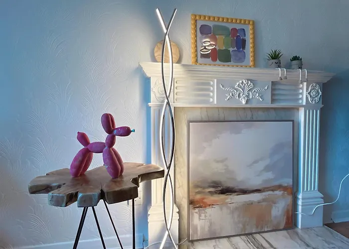Cozy 2 Bedrooms With Private Parking Space And Garden