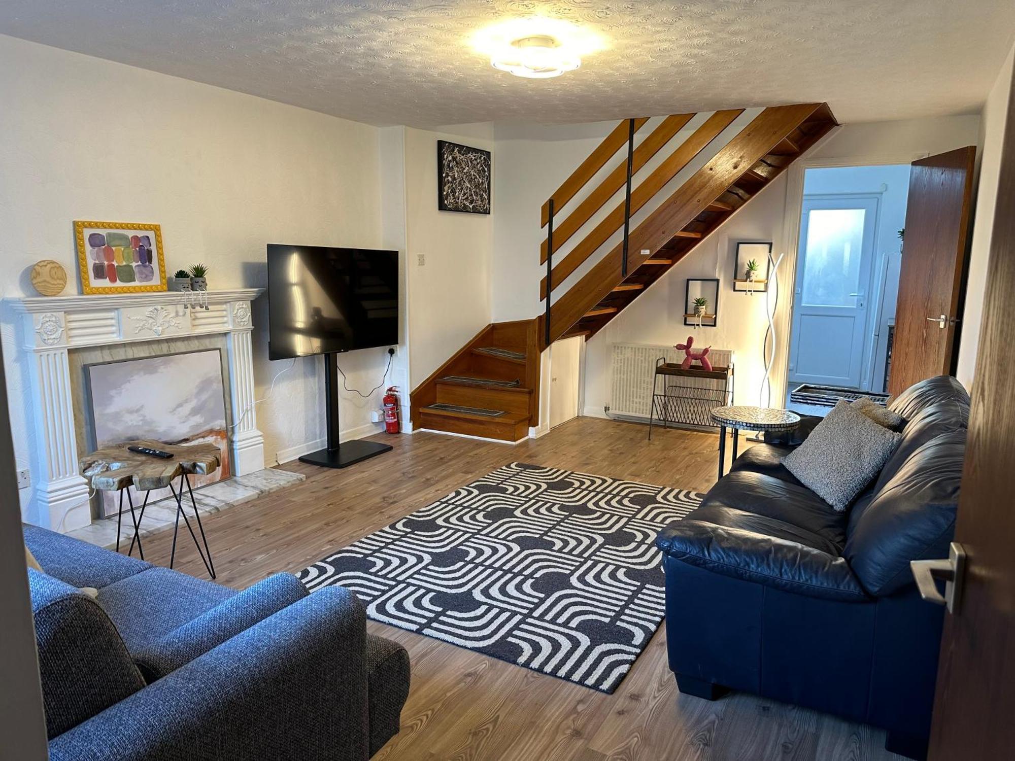 Cozy 2 Bedrooms With Private Parking Space And Garden Appartement *