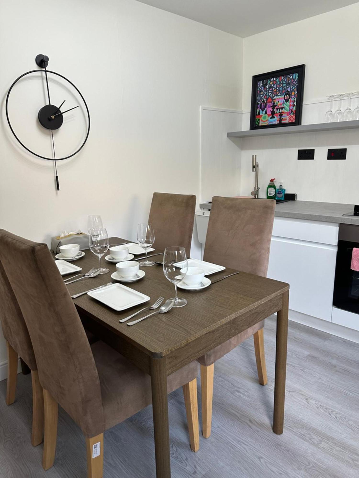 Cozy 2 Bedrooms With Private Parking Space And Garden Appartement *