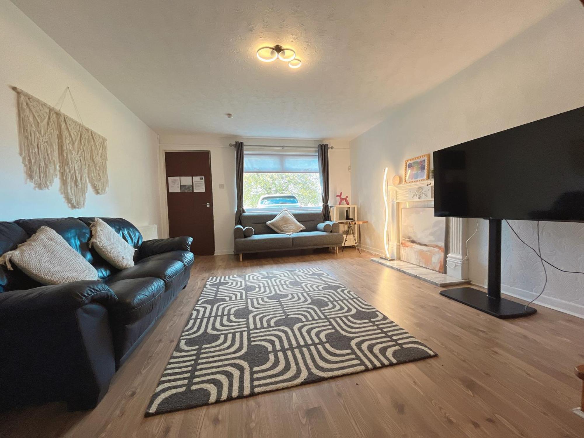 Cozy 2 Bedrooms With Private Parking Space And Garden Appartement Édimbourg